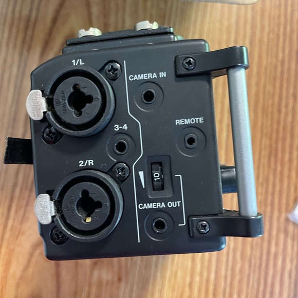 Tascam DR-60DmkII 4-Channel Portable Recorder with 8GB Memory Card, - Picture 4 of 8